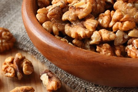 Читать Грецкие орехи оказались эффективными в профилактике рака толстой кишки